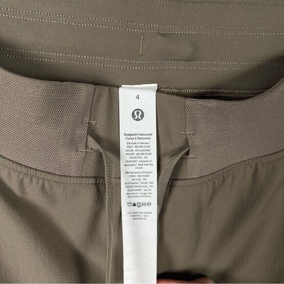 Lululemon License To Train High-Rise Pant in Nomad Size 4 - Picture 10 of 13